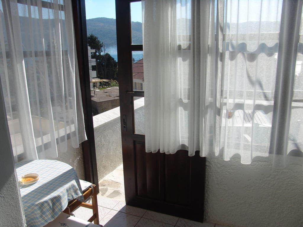 Notis Hotel Samos Town Habitación foto